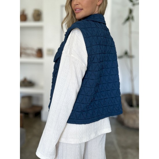 Women’s Casual Vest Coat Basic Quilted Pocketed Texture Snap Down Vest Navy Black Sleeveless Snap-Button Relaxed Fit Collared Cropped Outerwear with Diamond Pattern Spring/ Fall/ Winter Layering Piece for Outdoor Activities Women’s Casual Vest Coat Basic Quilted Pocketed Texture Snap Down Vest Navy Black Sleeveless Snap-Button Relaxed Fit Collared Cropped Outerwear with Diamond Pattern Spring/ Fall/ Winter Layering Piece for Outdoor Activities
